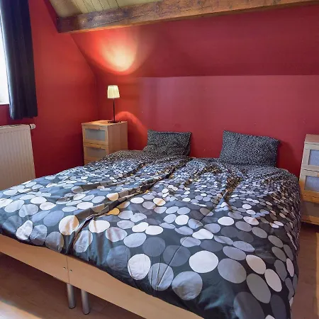 Spacious In Sourbrodt With Sauna Waimes